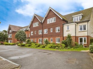 2 Bedroom Flat For Sale In Emsworth, Hampshire