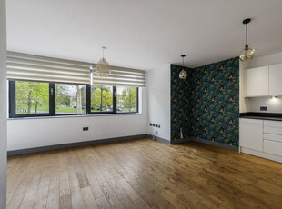 2 bedroom flat for sale in Suspension Bridge Road, Bristol, BS8