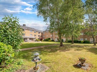2 bedroom retirement property for sale in Cryspen Court, Bury St. Edmunds, IP33
