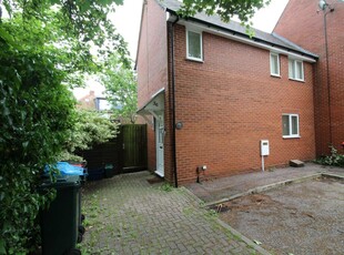 2 bedroom semi-detached house for rent in Emerton Gardens, Stony Stratford, Milton Keynes, MK11 1LH, MK11
