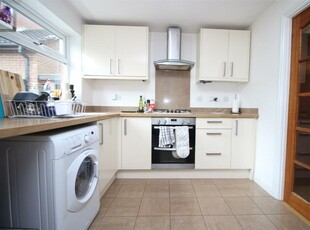 2 bedroom semi-detached house for rent in Wallace Street, Newcastle Upon Tyne, NE2