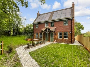2 Bedroom Semi-detached House For Sale In Framfield, Uckfield