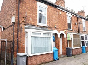 2 bedroom terraced house for rent in 1 Willow Grove, Princes Road, Hull, HU5