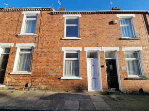 2 bedroom terraced house for rent in Kensington Street, York, YO23
