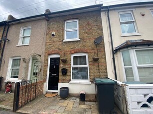 2 bedroom terraced house for rent in Mead Road, Gravesend, Kent, DA11 7PP, DA11