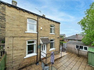 2 bedroom terraced house for sale in Chapel Terrace, Allerton, Bradford, West Yorkshire, BD15