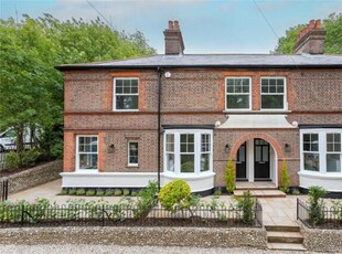 2 Bedroom Terraced House For Sale In Chesham, Buckinghamshire