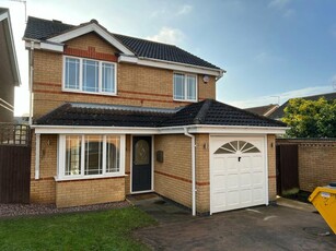 3 bedroom detached house for rent in Curlbrook Close, Wootton, Northampton, NN4