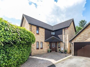 3 bedroom detached house for sale in Cline Court, Crownhill, Milton Keynes, MK8