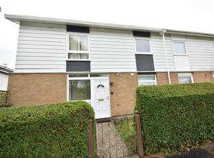 3 bedroom end of terrace house for sale in Buckfast Close, Basingstoke, RG24