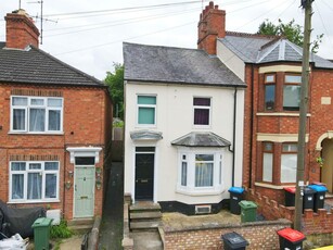 3 bedroom end of terrace house for sale in Harwood Street, New Bradwell, Milton Keynes, MK13