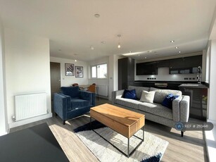 3 bedroom flat for rent in Hurst Street, Liverpool, L1