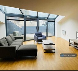 3 bedroom flat for rent in Mann Island, Liverpool, L3