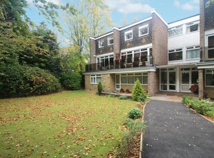 3 bedroom flat for rent in Rutland Drive, Harrogate, North Yorkshire, HG1