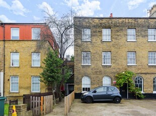 3 bedroom house for rent in Sydenham Road London SE26