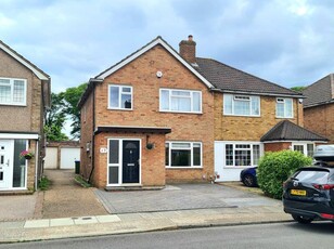 3 bedroom semi-detached house for rent in Langdon Shaw, Sidcup, DA14
