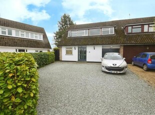 3 Bedroom Semi-detached House For Sale In Brentwood, Essex