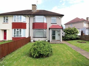 3 Bedroom Semi-detached House For Sale In Erith