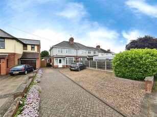 3 bedroom semi-detached house for sale in Little Glen Road, Glen Parva, Leicester, Leicestershire, LE2