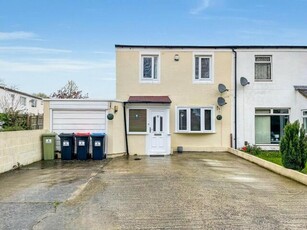 3 Bedroom Semi-detached House For Sale In Milton Keynes, Buckinghamshire