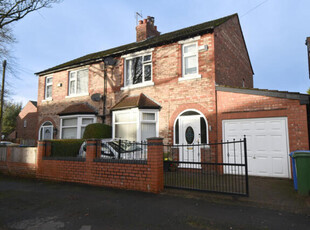 3 Bedroom Semi-detached House For Sale In Urmston