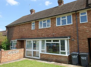 3 bedroom terraced house for rent in Southfield, Polegate, BN26