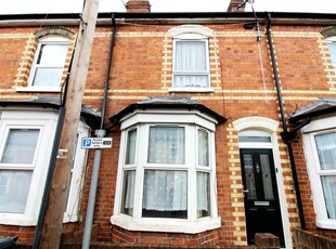 3 bedroom terraced house for rent in Waldeck Street, Reading, Berkshire, RG1