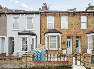 3 Bedroom Terraced House For Sale In Bromley