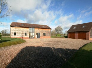 4 bedroom barn conversion for rent in Ombersley Road, Hawford, Worcester, WR3