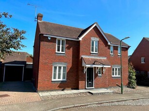 4 bedroom detached house for rent in Markenfield Place, Kingsmead, MK4