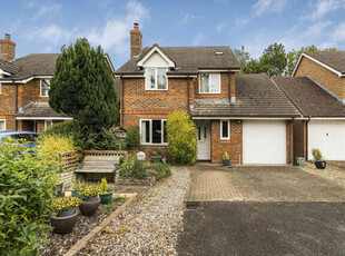 4 Bedroom Detached House For Sale In Bicester
