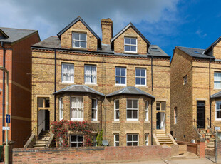 4 bedroom semi-detached house for rent in Worcester Place, Oxford, Oxford, Oxfordshire, OX1