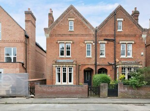 4 bedroom semi-detached house for sale in Clarence Road, Stony Stratford, Milton Keynes, Buckinghamshire, MK11 1JG, MK11