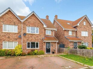 4 Bedroom Semi-detached House For Sale In Stotfold, Hitchin