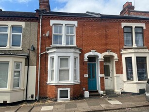 4 bedroom terraced house for rent in Monks Park Road, Abington, Nothampton NN1 4LU, NN1