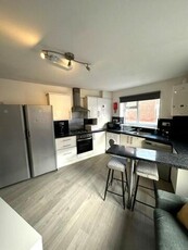 6 Bedroom End Of Terrace House For Rent In Middlesbrough, North Yorkshire