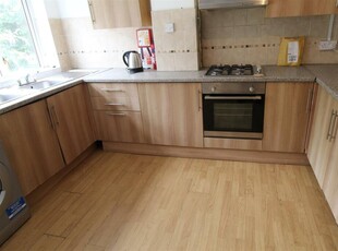 6 bedroom flat for rent in Salisbury Road, Cathays, Cardiff, CF24 4AE, CF24