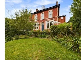 7 Bedroom Semi-detached House For Sale In Preston