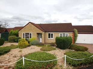 Bungalow to rent in Elsham Crescent, Lincoln LN6