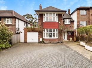 Detached house for sale in Beechwood Avenue, London N3