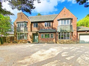Detached house for sale in Leeds Road, Harrogate HG2