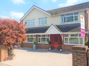 Detached house for sale in Roselands Avenue, Hoddesdon EN11