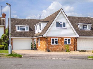 Detached house for sale in The Orchards, Eaton Bray, Bedfordshire LU6