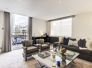 Duplex to rent in Ebury Street, London SW1W