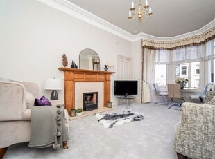 Flat for sale in Comely Bank Avenue, Edinburgh EH4