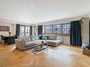 Flat for sale in High Street, Glasgow G1