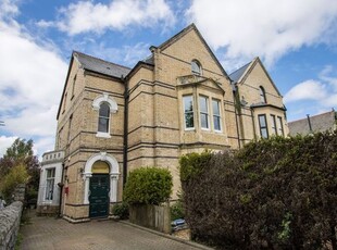 Flat for sale in Stanwell Road, Penarth CF64