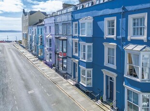 Flat for sale in Victoria Street, Tenby SA70