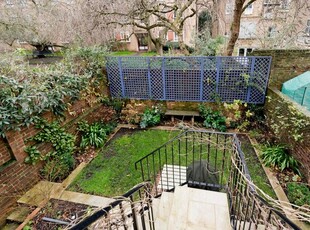 Flat for sale in Westwick Gardens, London W14