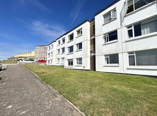 Flat to rent in Coastline Court, Watergate Road, Porth, Newquay, Cornwall TR7